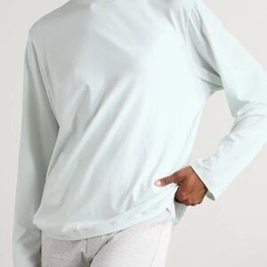 skims long sleeve t-shirt